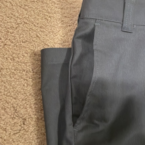 Dickies Skateboarding signature interior red detailing. - Picture 6 of 11